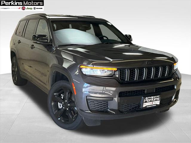 2023 Jeep Grand Cherokee L Altitude 4x4 2023 Jeep Grand Cherokee L Altitude 4x4