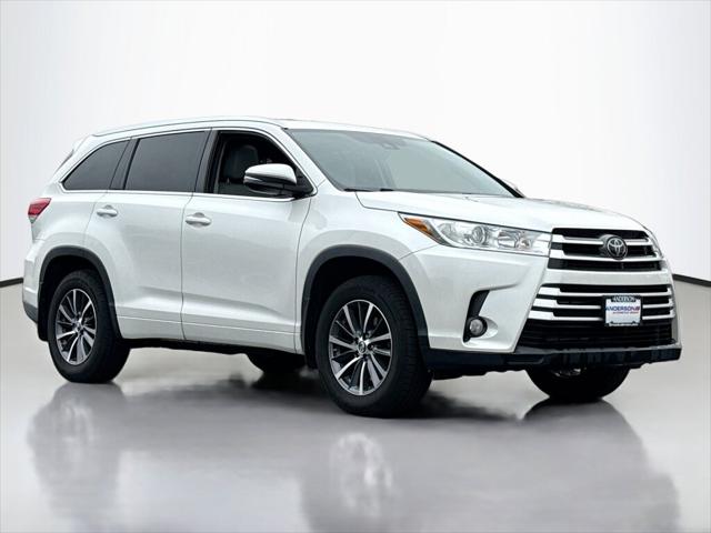 2018 Toyota Highlander SE 2018 Toyota Highlander SE