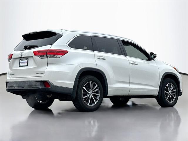 2018 Toyota Highlander SE 2018 Toyota Highlander SE
