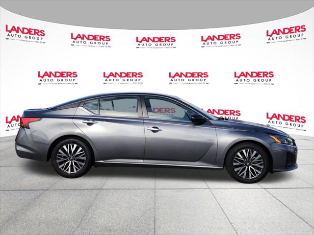 2024 Nissan Altima SV FWD