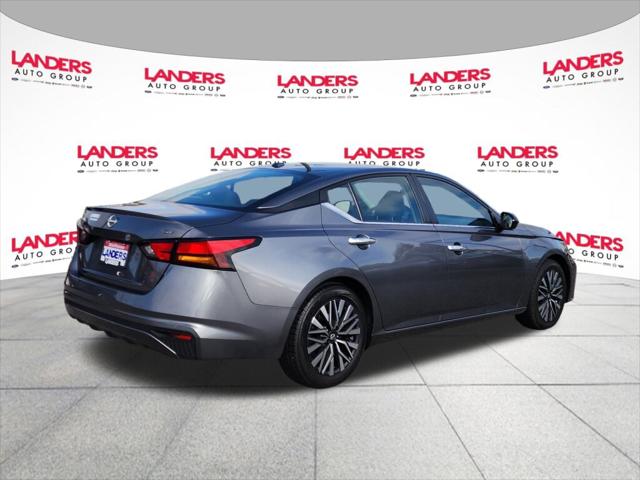 2024 Nissan Altima SV FWD