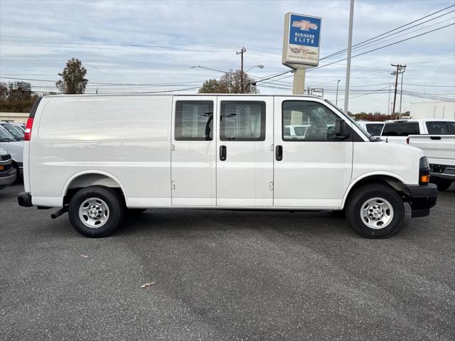 2025 Chevrolet Express Cargo Van RWD 2500 Extended Wheelbase WT