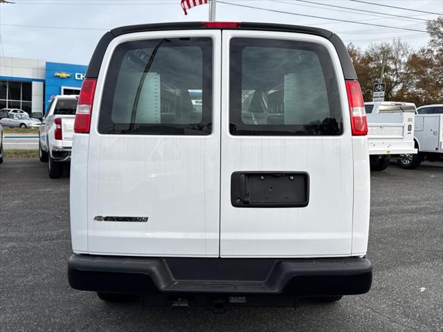 2025 Chevrolet Express Cargo Van RWD 2500 Extended Wheelbase WT
