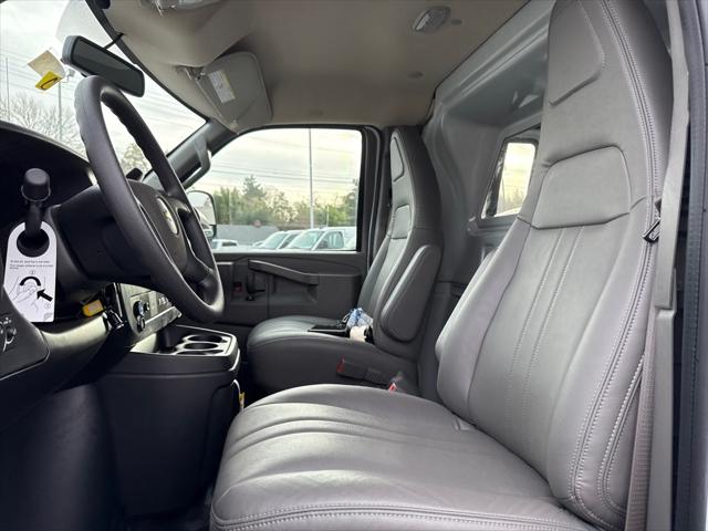 2025 Chevrolet Express Cargo Van RWD 2500 Extended Wheelbase WT