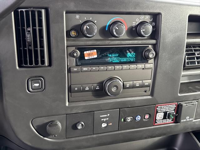 2025 Chevrolet Express Cargo Van RWD 2500 Extended Wheelbase WT