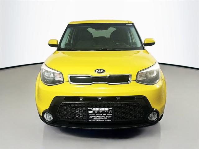 2016 Kia Soul + 2016 Kia Soul +