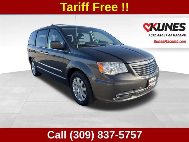 2016 Chrysler Town and Country Touring 2016 Chrysler Town and Country Touring