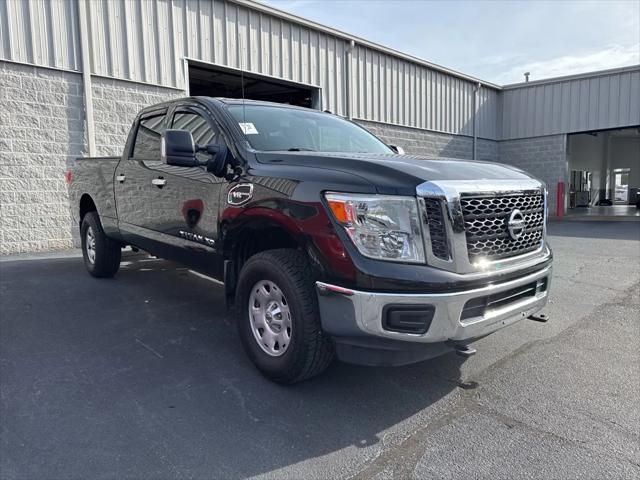 2017 Nissan TITAN XD SV Gas 2017 Nissan TITAN XD SV Gas