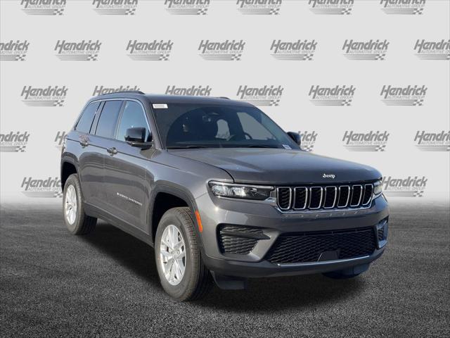 2025 Jeep Grand Cherokee Laredo X 4x2 2025 Jeep Grand Cherokee Laredo X 4x2
