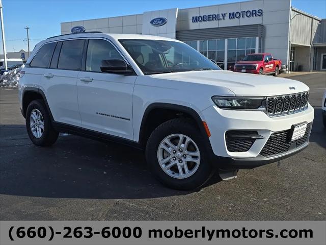 2022 Jeep Grand Cherokee Laredo 4x4 2022 Jeep Grand Cherokee Laredo 4x4