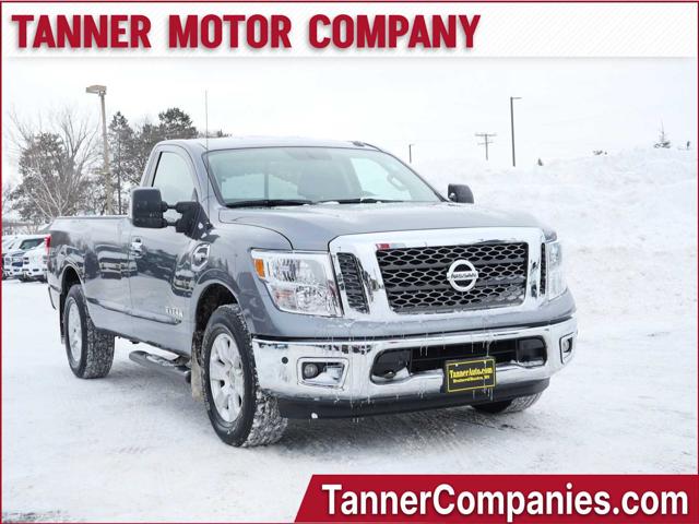 2017 Nissan TITAN SV