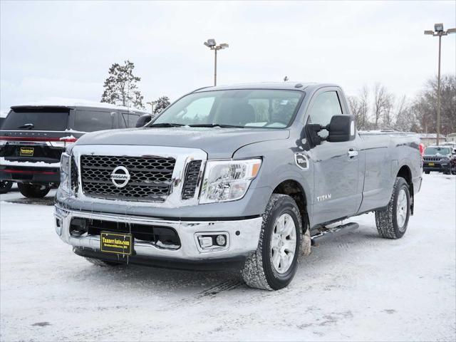 2017 Nissan TITAN SV