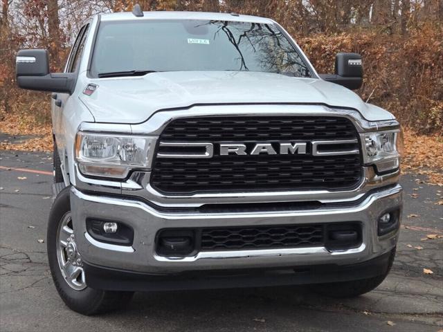 2024 RAM 2500 Big Horn Crew Cab 4x4 64 Box 2024 RAM 2500 Big Horn Crew Cab 4x4 64 Box