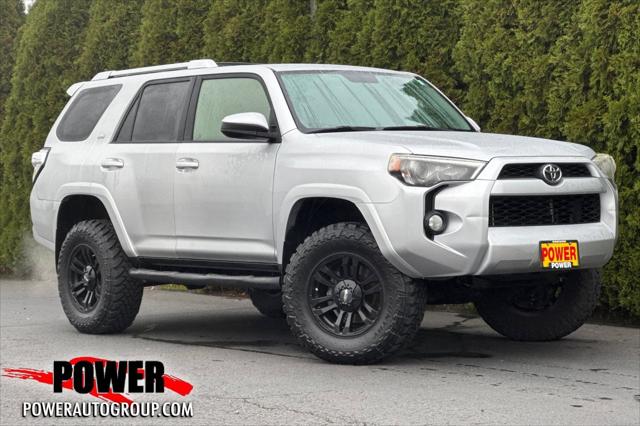 2016 Toyota 4Runner SR5 2016 Toyota 4Runner SR5