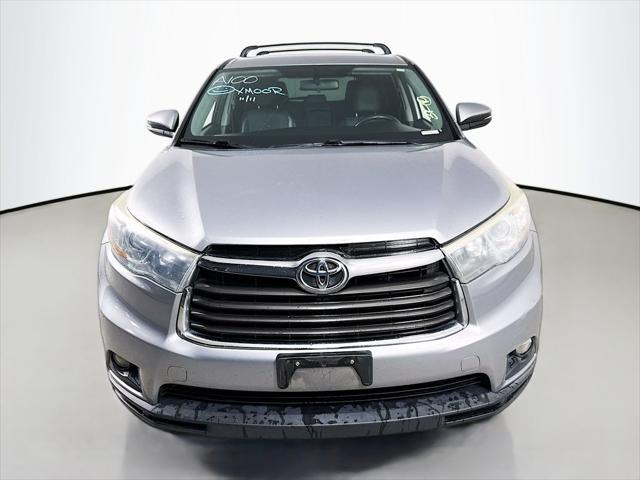 2015 Toyota Highlander LE Plus V6 2015 Toyota Highlander LE Plus V6