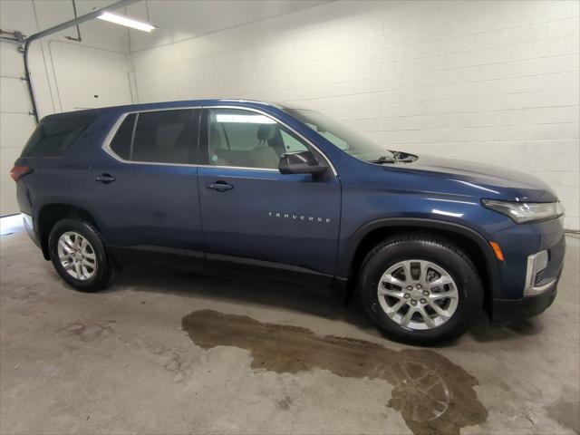 2022 Chevrolet Traverse AWD LS 2022 Chevrolet Traverse AWD LS
