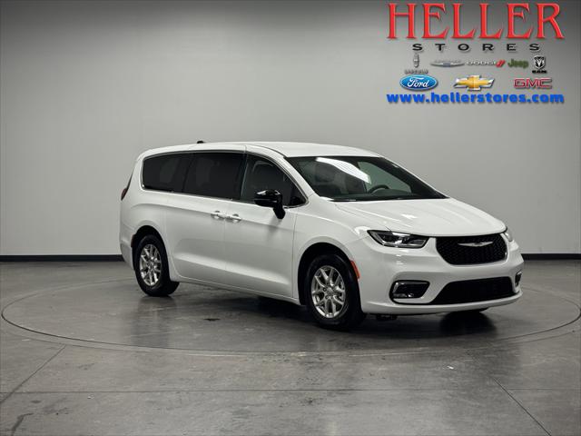 2025 Chrysler Pacifica Select 2025 Chrysler Pacifica Select