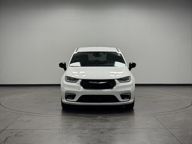 2025 Chrysler Pacifica Select 2025 Chrysler Pacifica Select