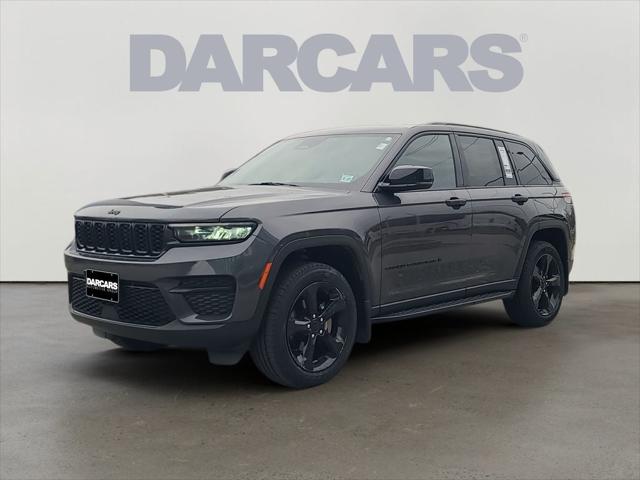 2022 Jeep Grand Cherokee Altitude 4x4 2022 Jeep Grand Cherokee Altitude 4x4