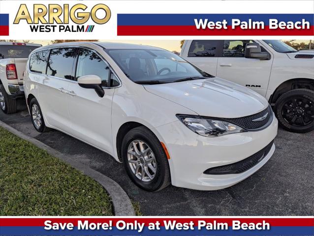 2022 Chrysler Voyager LX 2022 Chrysler Voyager LX