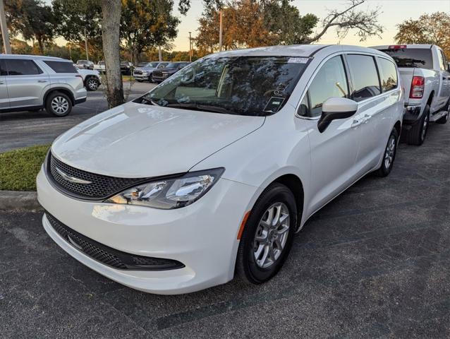 2022 Chrysler Voyager LX 2022 Chrysler Voyager LX