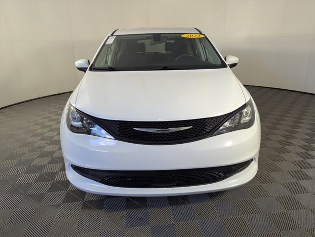 2022 Chrysler Voyager LX 2022 Chrysler Voyager LX