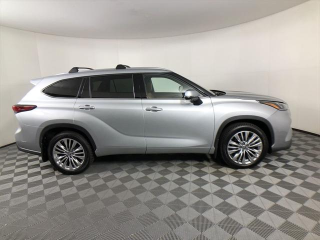 2023 Toyota Highlander Platinum 2023 Toyota Highlander Platinum