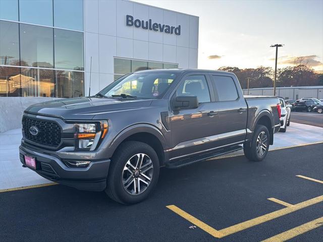 2023 Ford F-150 XL 2023 Ford F-150 XL