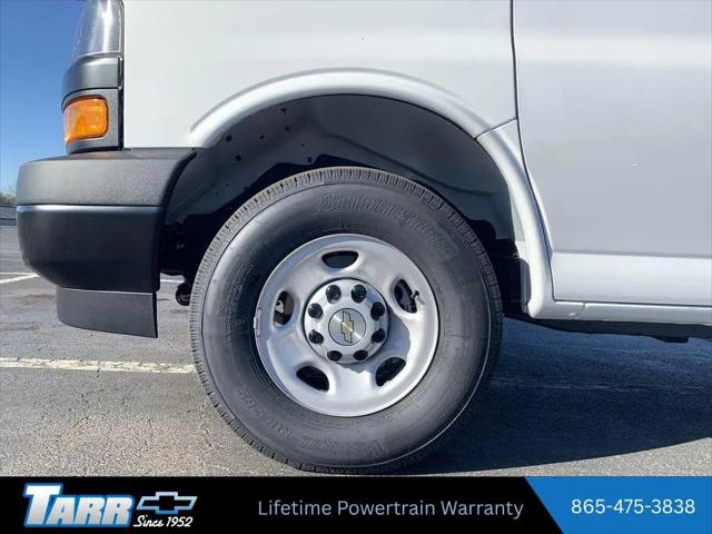 2025 Chevrolet Express Cargo Van RWD 2500 Regular Wheelbase WT