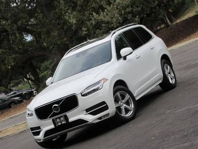 2016 Volvo XC90 T5 Momentum