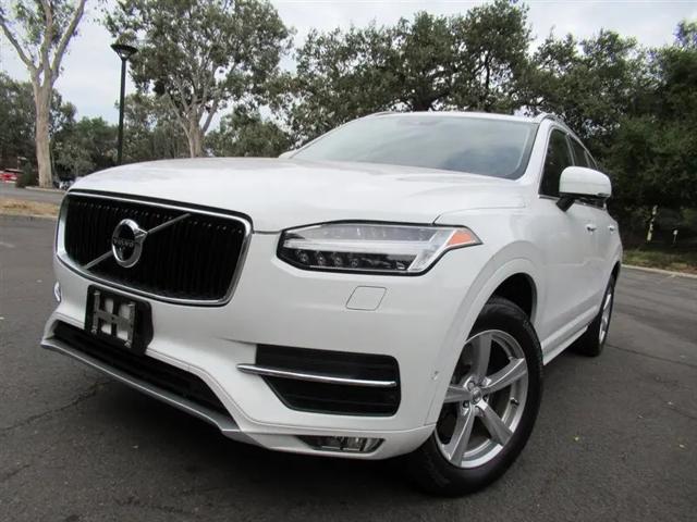 2016 Volvo XC90 T5 Momentum