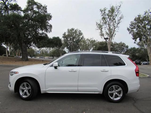2016 Volvo XC90 T5 Momentum