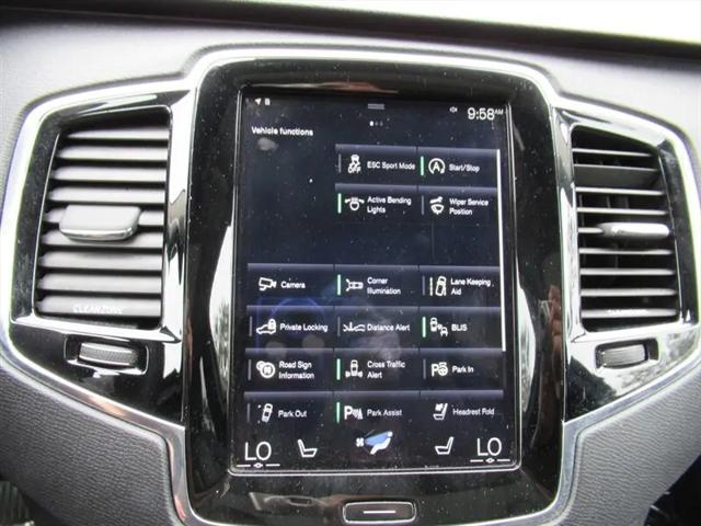 2016 Volvo XC90 T5 Momentum