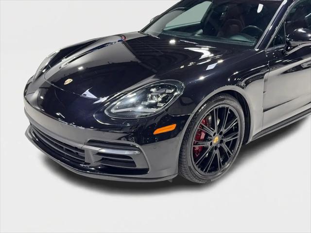 2018 Porsche Panamera 4