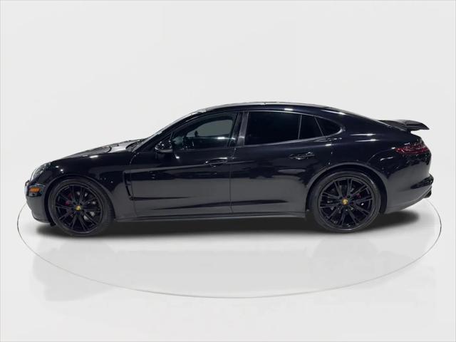 2018 Porsche Panamera 4