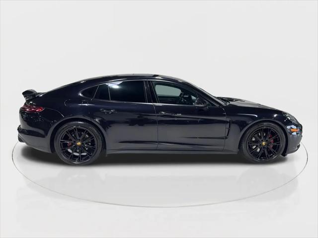 2018 Porsche Panamera 4