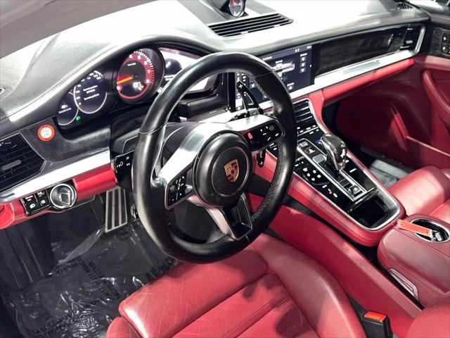 2018 Porsche Panamera 4