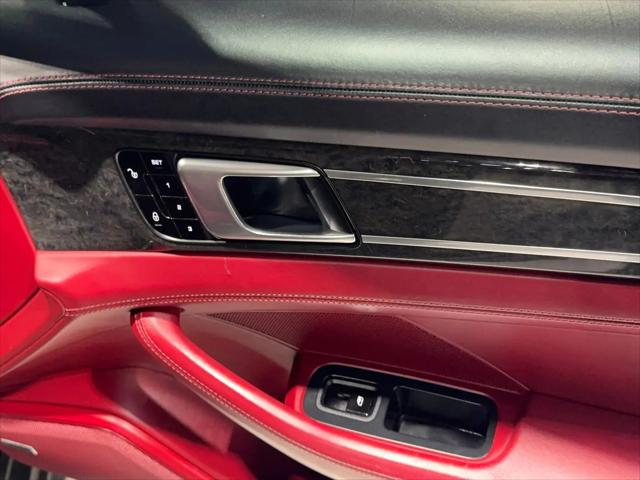 2018 Porsche Panamera 4
