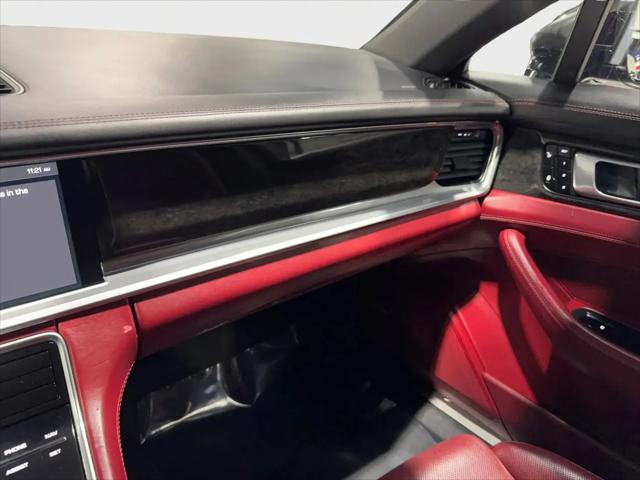 2018 Porsche Panamera 4