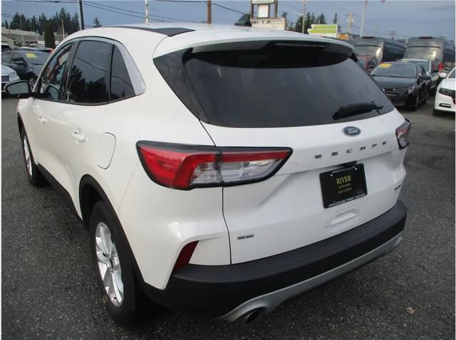 2020 Ford Escape SE