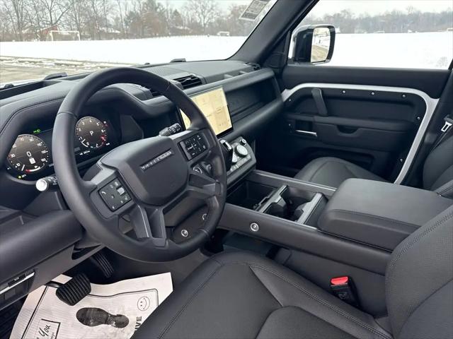 2025 Land Rover Defender 130 P400 X-Dynamic SE