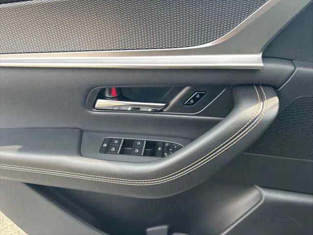 2025 Mazda X-90 Premium Plus Package