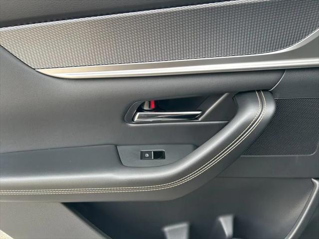 2025 Mazda X-90 Premium Plus Package
