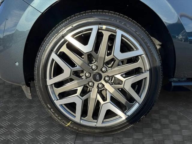 2025 Ford Expedition Platinum MAX