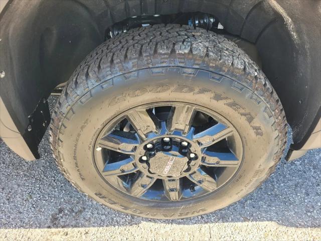 2026 GMC Sierra 2500HD Crew Cab, Standard Bed, AT4, 4WD