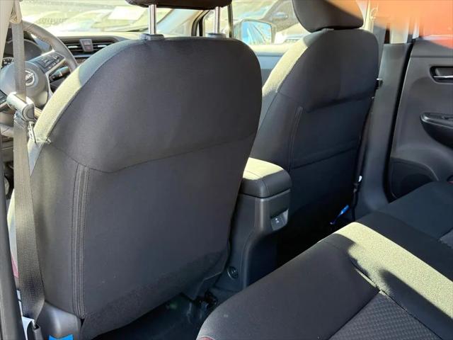2025 Nissan Versa 1.6 SR
