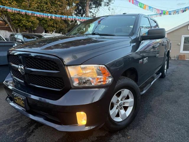 2017 Ram 1500 Express Crew Cab 4x4 5'7" Box