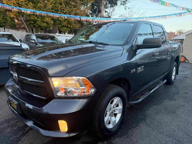 2017 Ram 1500 Express Crew Cab 4x4 5'7" Box