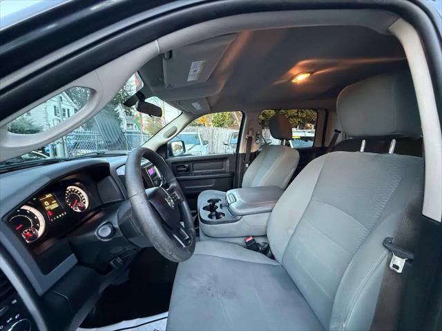 2017 Ram 1500 Express Crew Cab 4x4 5'7" Box
