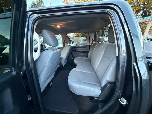 2017 Ram 1500 Express Crew Cab 4x4 5'7" Box